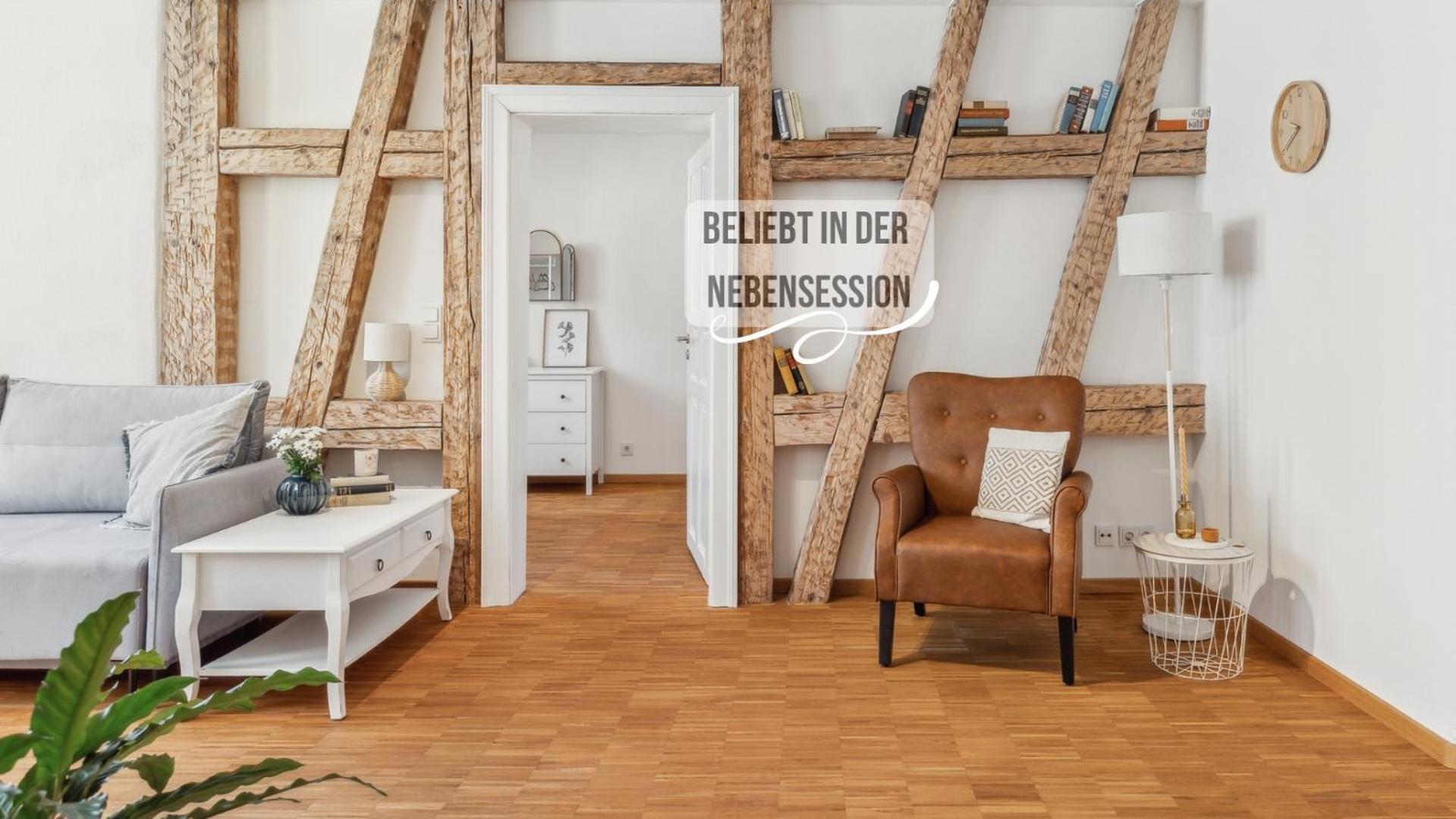 Albert Ueber Den Daechern Coburgs, Parkplatz Bagian luar foto